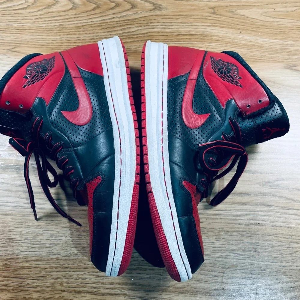 Jordan Men Basketball Shoes Perforated Leather Size 10‎ Alpha 1 Bred 392813-001